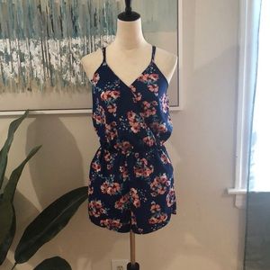 Arizona floral romper size L‎